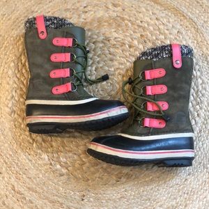 Sorel boots w/ removable liners